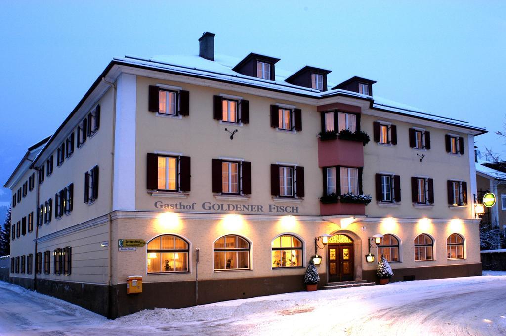 Gasthof Goldener Fisch Lienz Exterior foto
